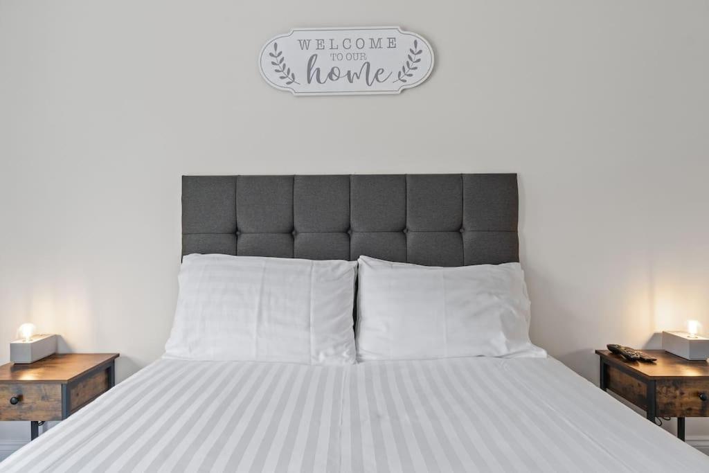 White Cottage Stunning Contemporary 2 Bedroom 2 Ensuite Annex With Hot Tub พลีมัธ ภายนอก รูปภาพ